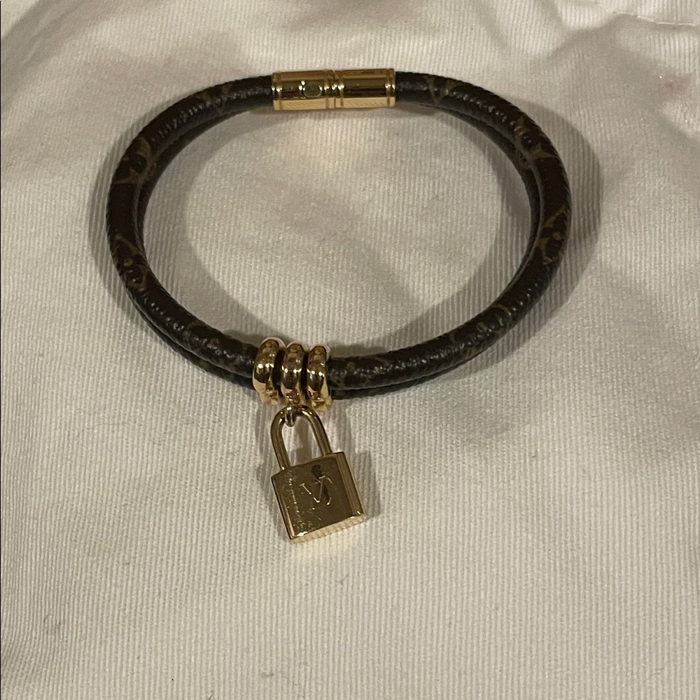 Louis Vuitton monogram, Lock Bracelet with Lock Charm Full Set